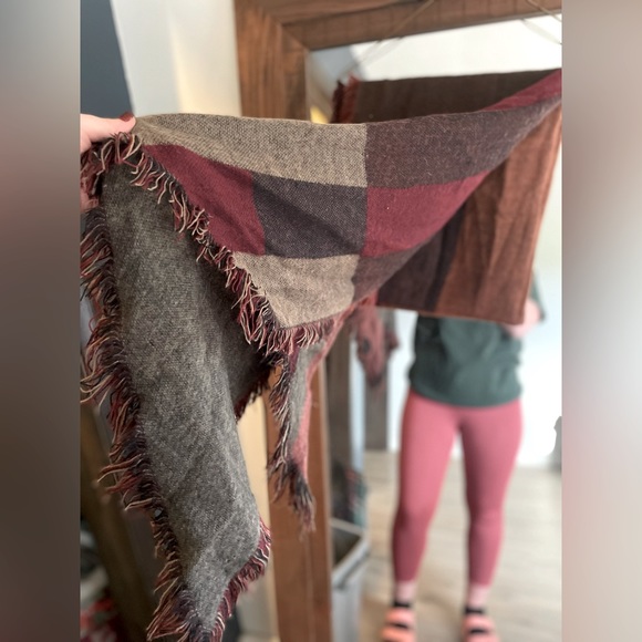 Fall scarf - Picture 2 of 2